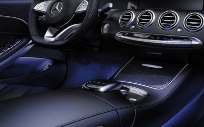 В России отзывают 330 пикапов Mercedes-Benz из-за плохой подсветки ног
