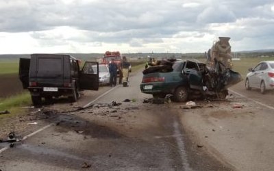 В Башкирии в ДТП с «Геликом» погибли два человека